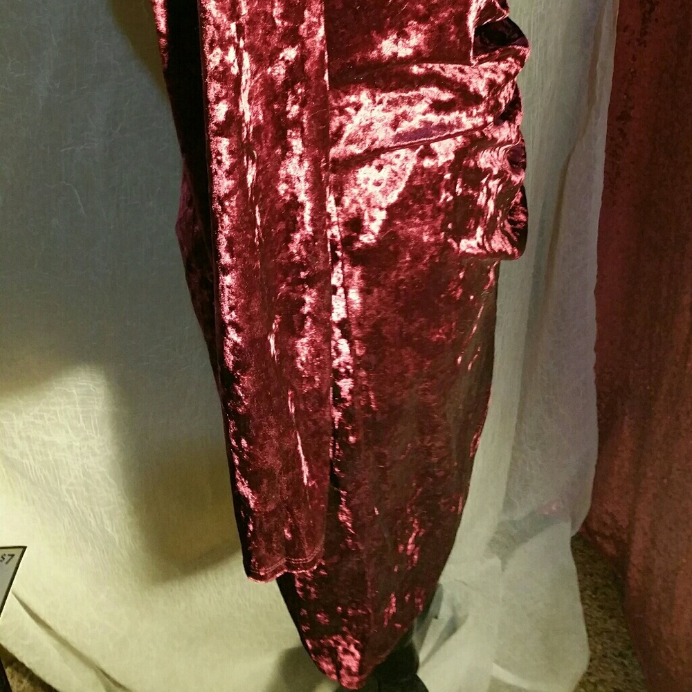 Dress - Picture 3 of 4